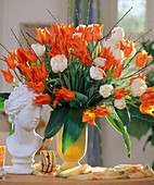 Tulip bouquet orange-white