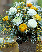 Yellow-white bouquet with ranunculus