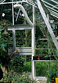 Air circulation in the summer in the greenhouse