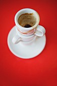 Leer getrunkene Espressotassen von der Kaffeemanufaktur von Wilhelm Andraschko, Berlin