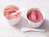 Quick and easy raspberry ice cream (lactose-free)
