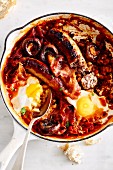 One-pan breakfast with sausages and mushrooms (soul food)