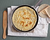 A crêpe in the pan