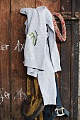 Grey cardigan embroidered with snowdrops