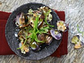 Marinated clams with onions