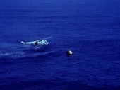 Apollo 17 recovery divers deploying, 1972