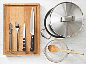 Kitchen utensils for preparing carrots