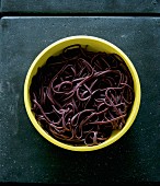 Boiled black noodles