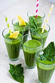 Green smoothies with spinach