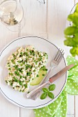 Pea risotto with fresh basil