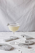 Cocktail White Lady mit Sylvesterdeko 2017
