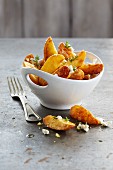 Potato wedges with feta and thyme