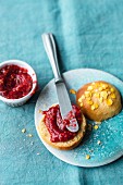 Bread rolls with crunchy lupin and berry jam