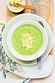 Broccoli soup with Cheddar
