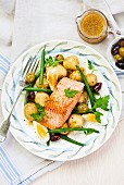 Warm niçoise salad with salmon