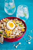 Rice salad with yellow pepper and egg