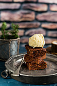 Gluten-free brownies with vanilla ice cream for Christmas