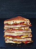 Hawaiianische gegrillte Käse-Sandwiches