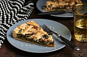 Spinach tart with smoked salmon