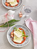 Parfait mit Pistazien und Erdbeeren zu Ostern