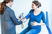 Medical consultation of pregnant woman