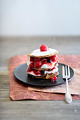 Millefeuilles with mascarpone cream and berries