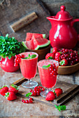 Wassermelonen-Beeren-Smoothie
