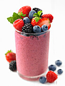 Mixed berry probiotic smoothie