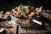 Ribs with mushrooms and rosemary