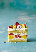 No-bake mango and strawberry torta