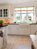 White country-house kitchen