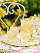 Grapefruit lemonade with lime slices