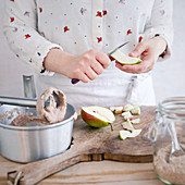 Almond and grain porridge with pears being made
