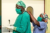 Surgeon preparing for an operation