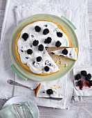 Yoghurt cream cake with blackberries
