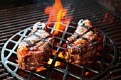 Ribeye-Steaks vom Grill