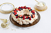 Christmas with Woman s Day - All the trimmings! - Pavlova Wreath