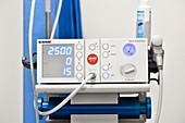 Extracorporeal shock wave therapy machine
