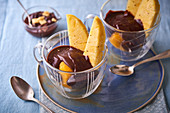 Pineapple slices with chocolate sauce