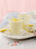 Lemon Posset (Zitronenpudding, England)