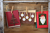 DIY-Weihnachtskarten an Wäscheleine