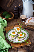 Mashed avocado ans bolied egg toast