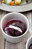 Baked beetroot with cheese and thyme