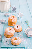 Christmas biscuits with white wine