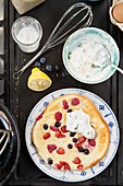 Berry omelette with ricotta cream