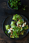 Ravioli with watercress, goat's cheese and walnuts