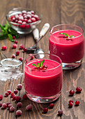 Cranberrymousse mit Grieß