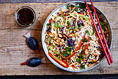 Vegan glass noodle salad with vegetables and peanuts (Thailand)
