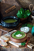 Spinach cream soup with sour cream