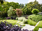 Elegant garden with lawn
